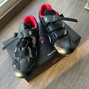 PELOTON cycling unisex shoes, Size 40